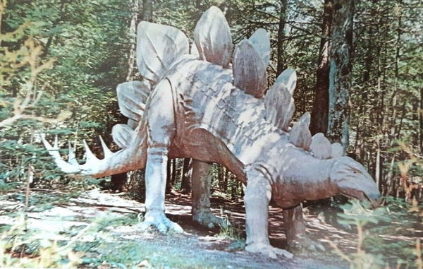 Dinosaur Gardens - OLD POST CARD VIEW (newer photo)